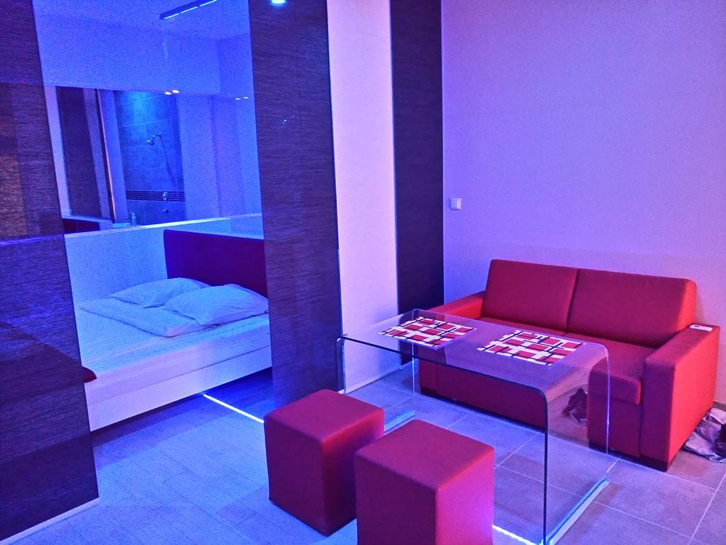 Mirror Apartments Cracovia Exterior foto