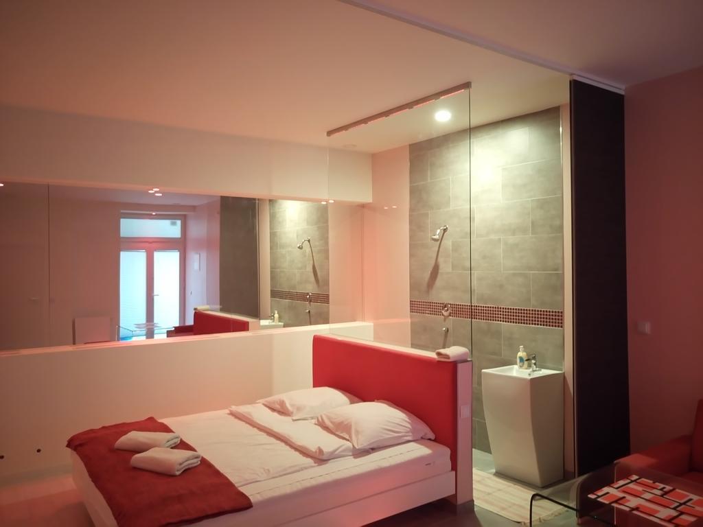 Mirror Apartments Cracovia Exterior foto